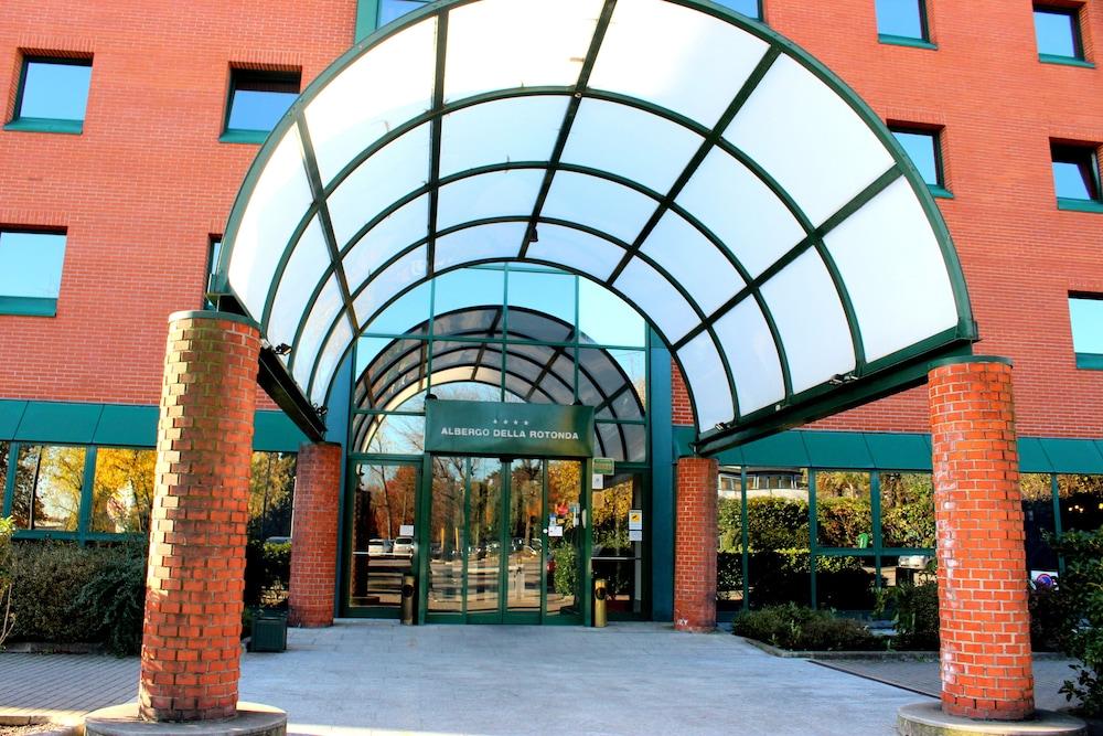 Della Rotonda 4* Saronno