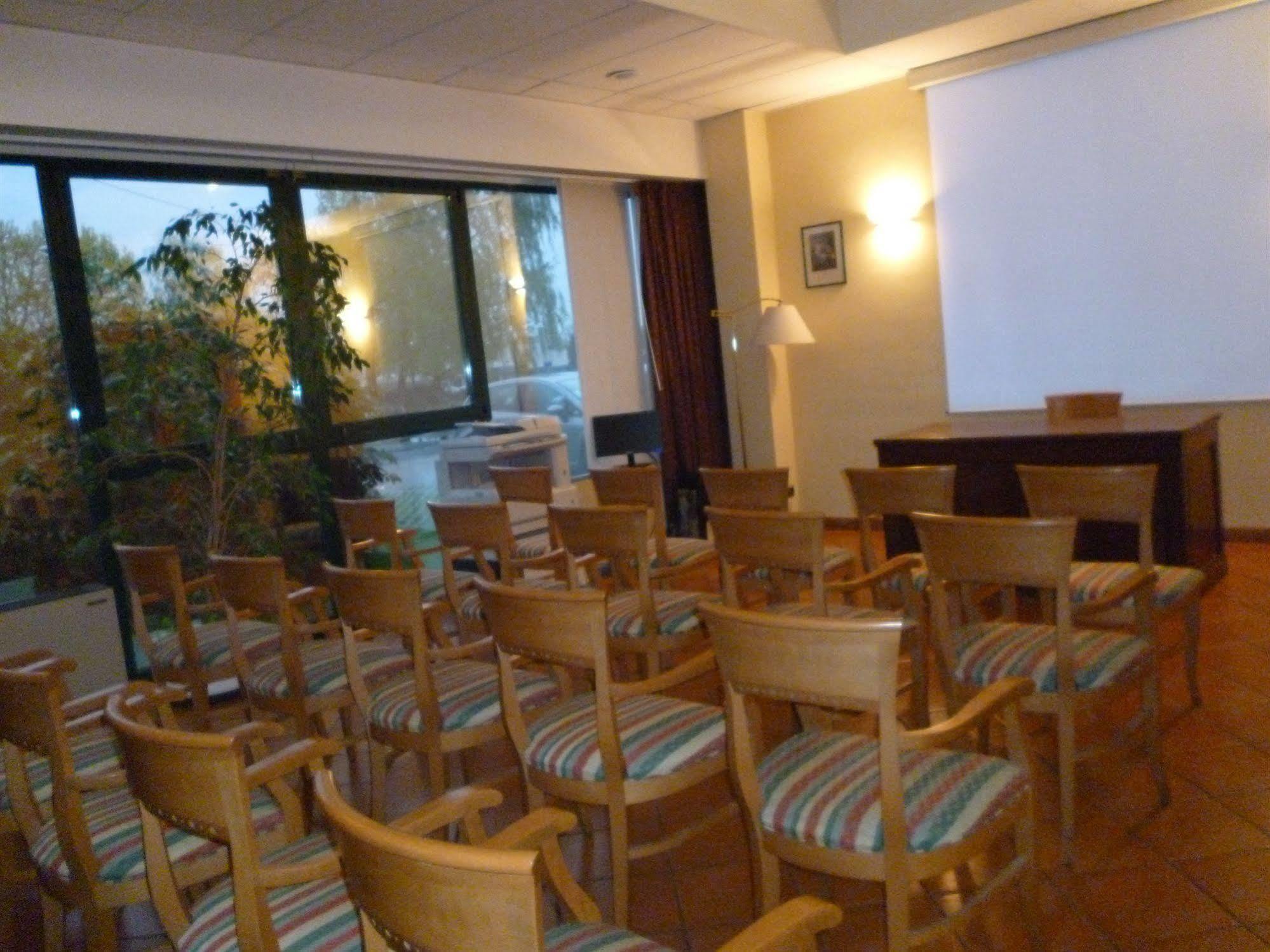 Della Rotonda 4*